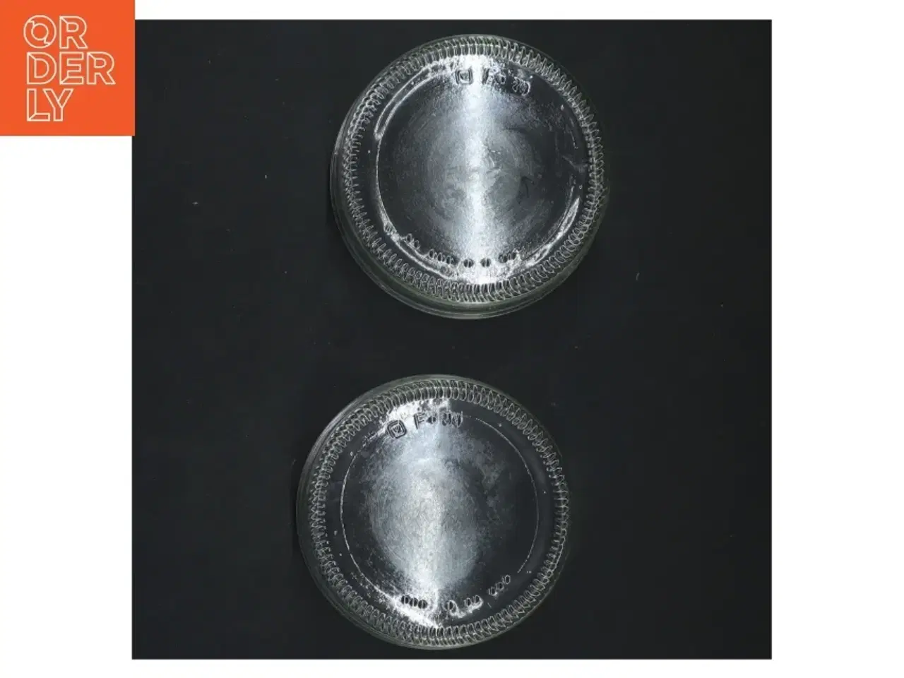 Billede 3 - To glasfade (str. Ø 9x3,5 cm)