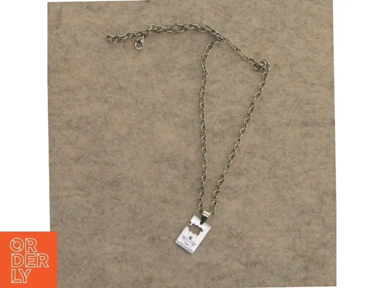 Billede 1 - Halskæde i sølv med stjernetegn  (str. 8 cm)