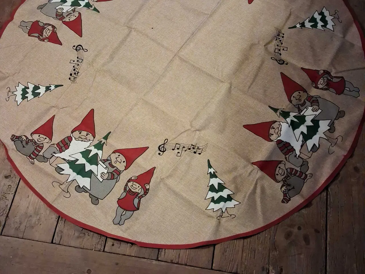 Billede 1 - Juletræstæppe