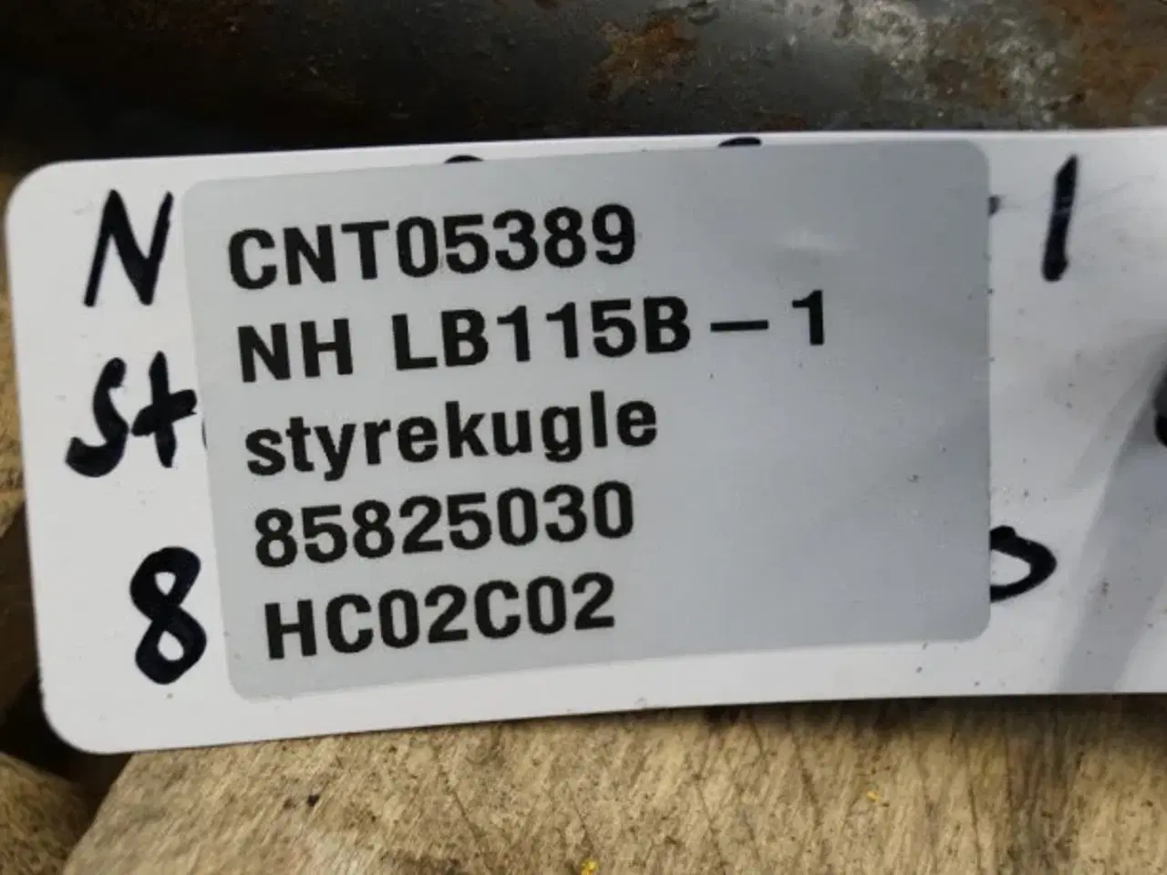 Billede 2 - New Holland LB115B Styrekugle 85825030