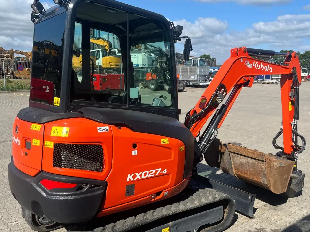 Billede 6 - Kubota kx027-4 Engcon rotortilt, Centralsmørring mm.