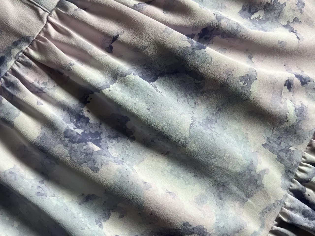 Billede 4 - Mønstret kjole 