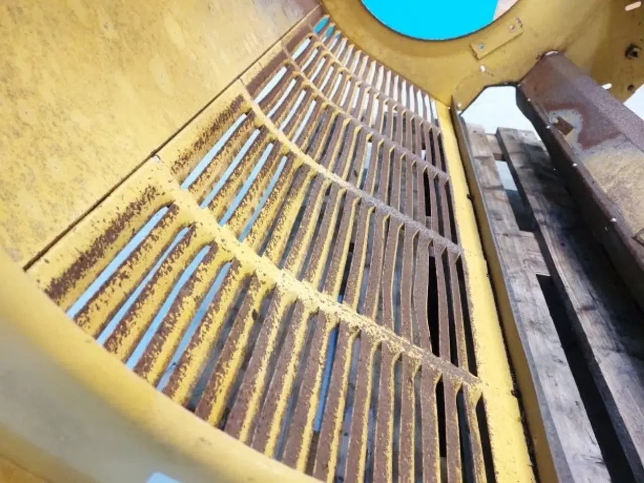 Billede 19 - New Holland TX65 Underblæser Hus 84431366