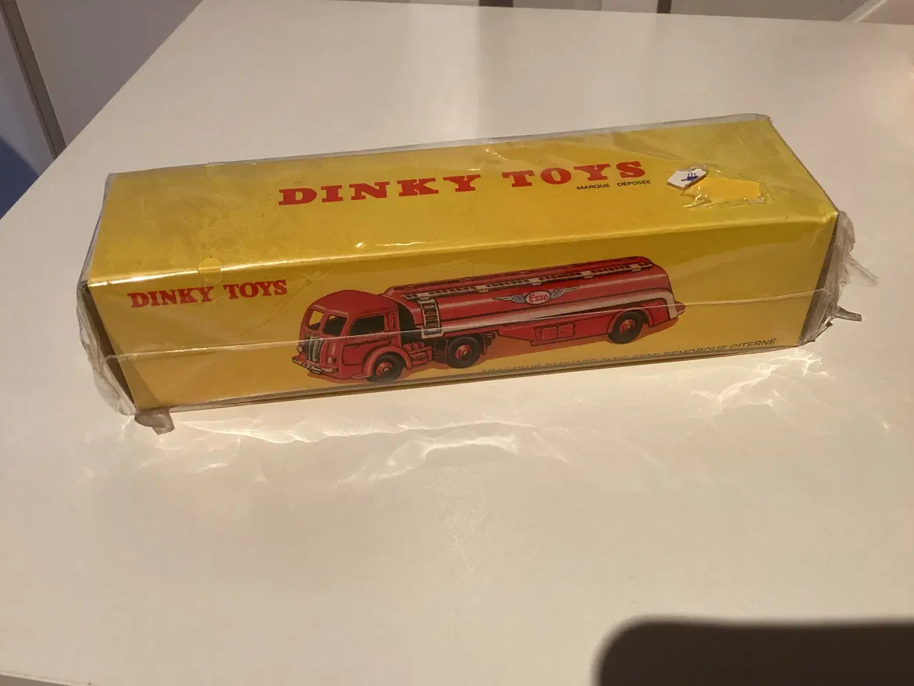 Billede 1 - Dinky Toys tankbil ESSO