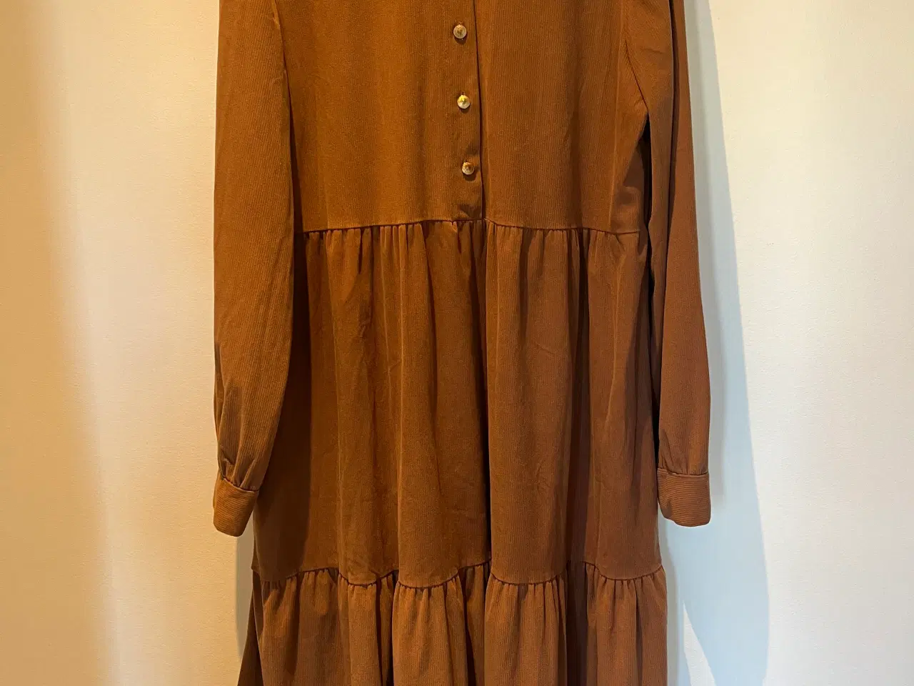 Billede 1 - Flot Fløjlskjole fra Drys str L/xl 