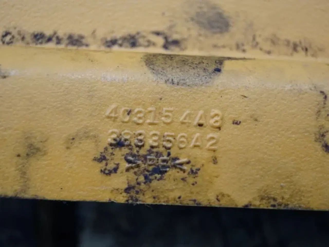 Billede 11 - Case 621D Afskærmning 403154A3