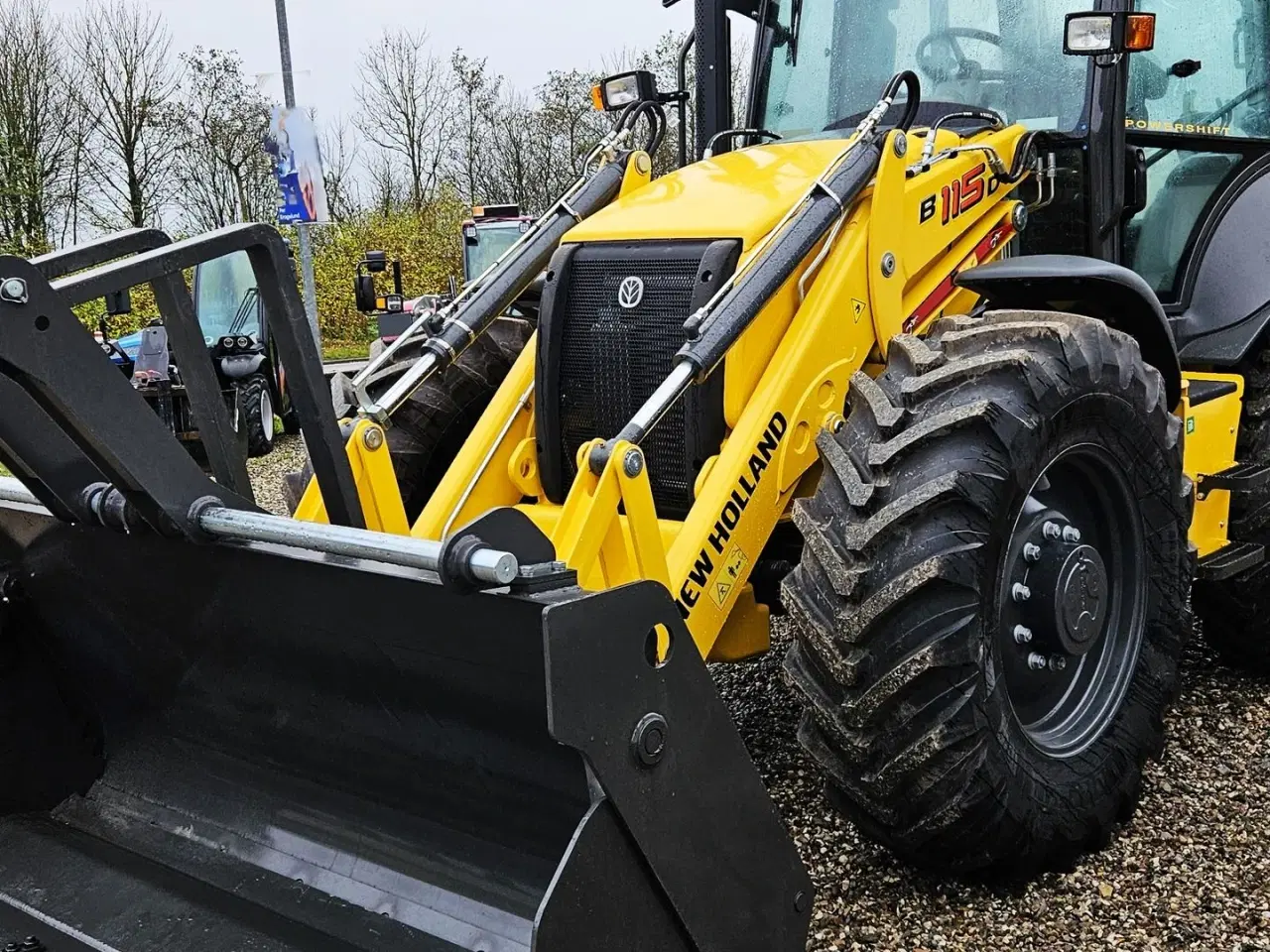 Billede 4 - New Holland B115D / FABRIKSNY - 2025 / Compacttilt & skovlsæt / teleskoparm mv.