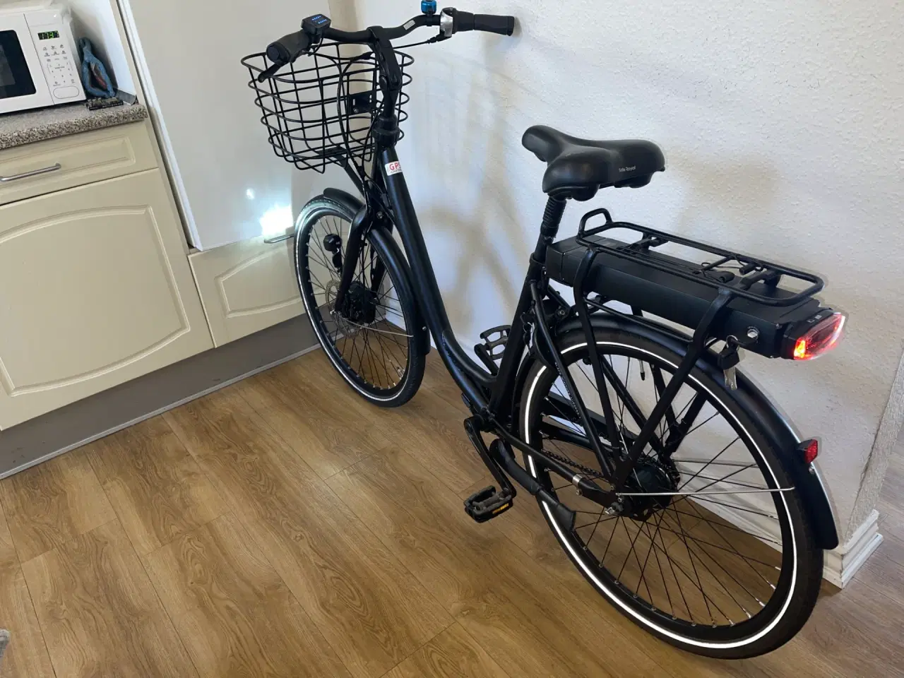 Billede 3 - flot winther superbe dame elcykel 26"  7 gear. 