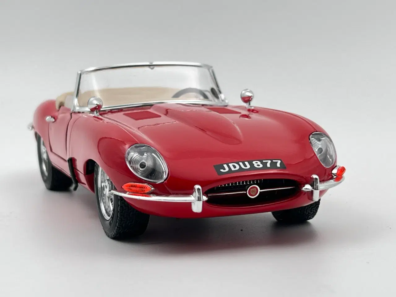 Billede 9 - 1961 Jaguar E-Type Cabriolet - 1:18