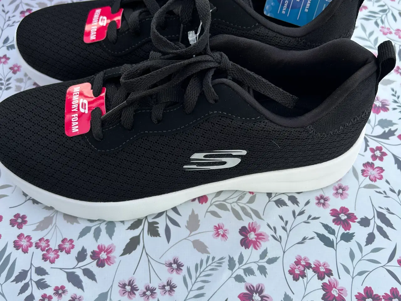 Billede 1 - Skechers damesko