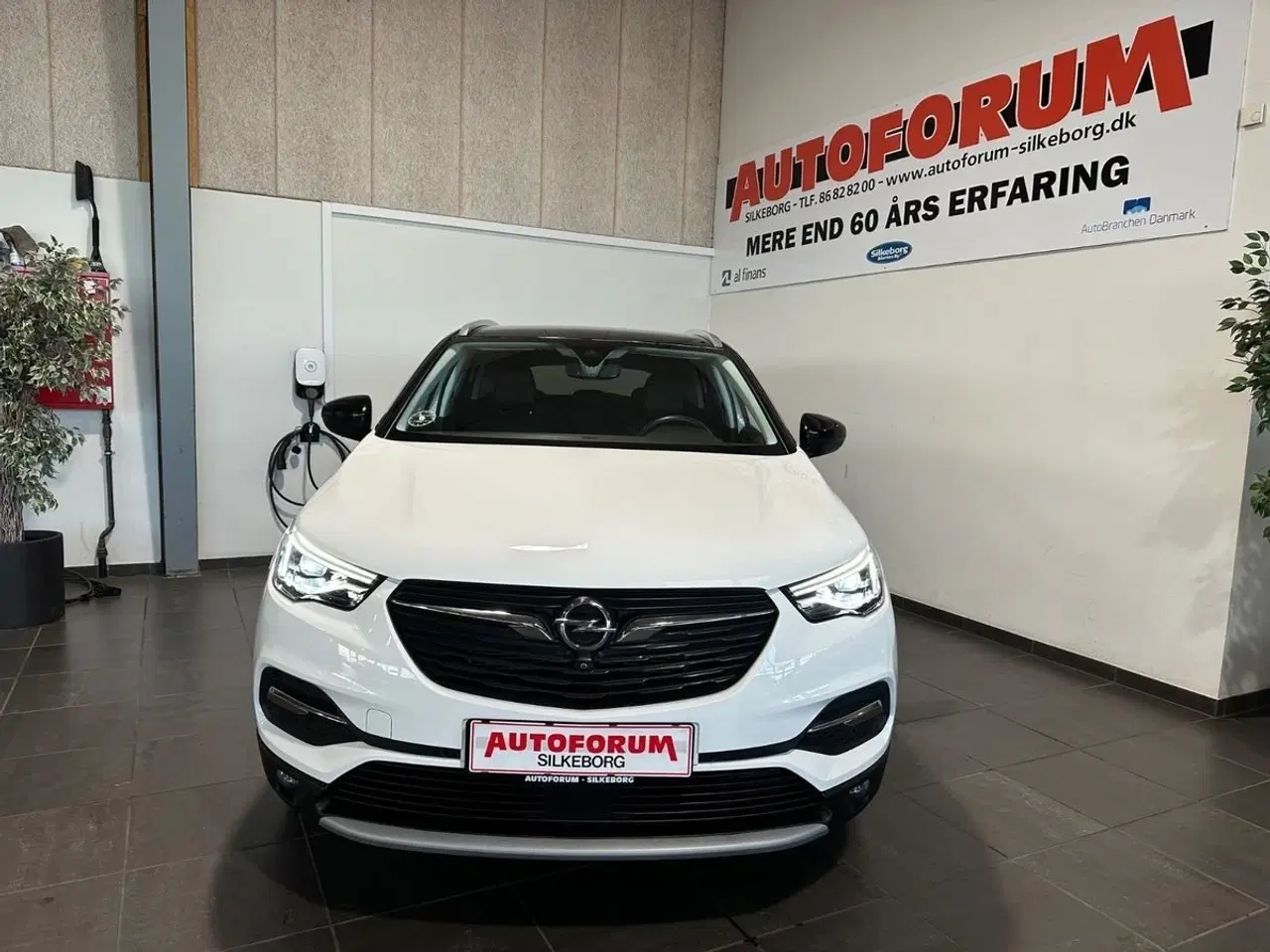 Billede 2 - Opel Grandland X 1,6 Hybrid Ultimate aut.
