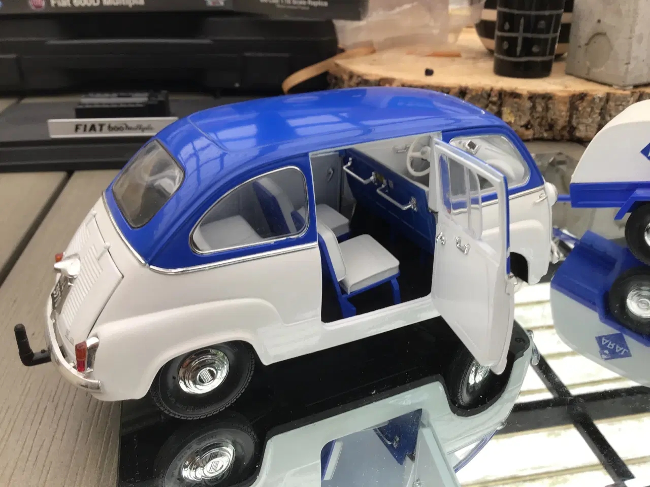 Billede 6 - Modelbil 1:18  Fiat 600 D Multipla (ARAL)