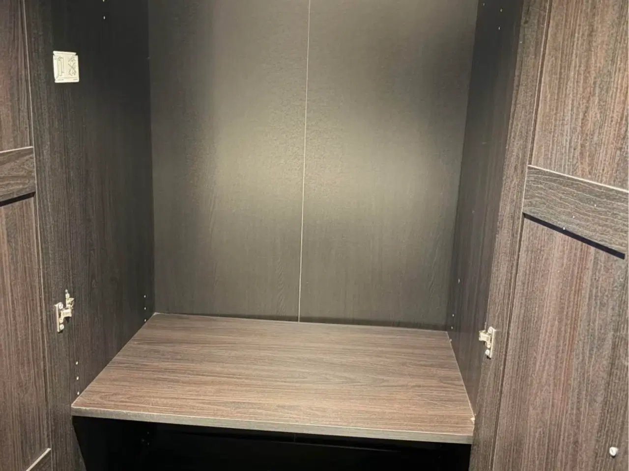 Billede 3 - Rakkestad garderobeskab fra IKEA i flot stand 