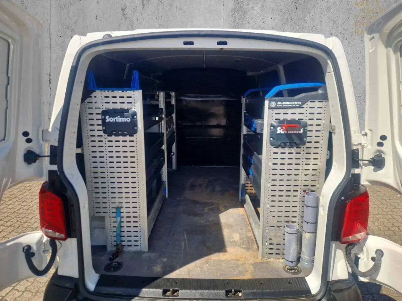 Billede 1 - VW Transporter 2,0 TDi 150 Kassevogn kort