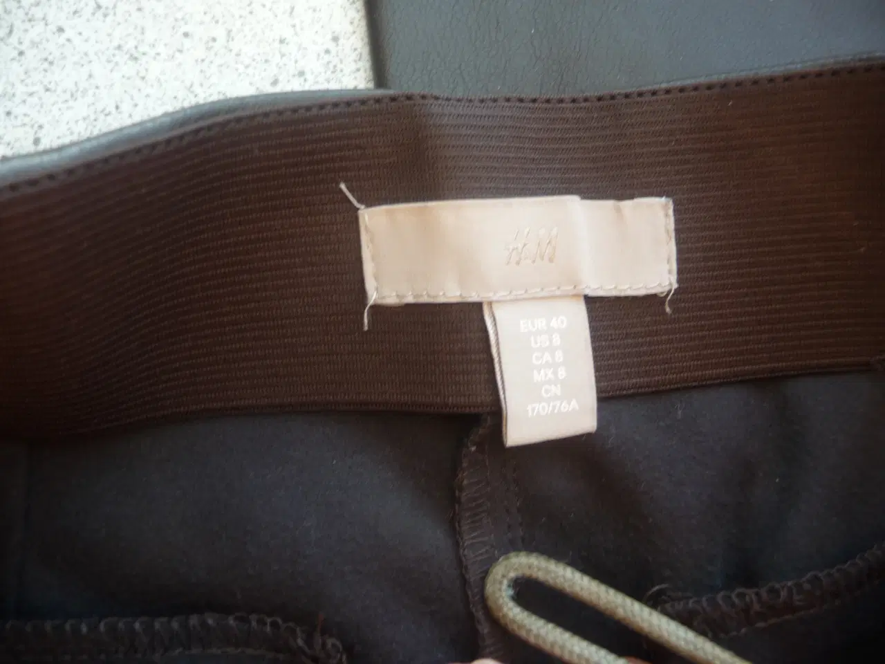 Billede 2 - leggins str 40