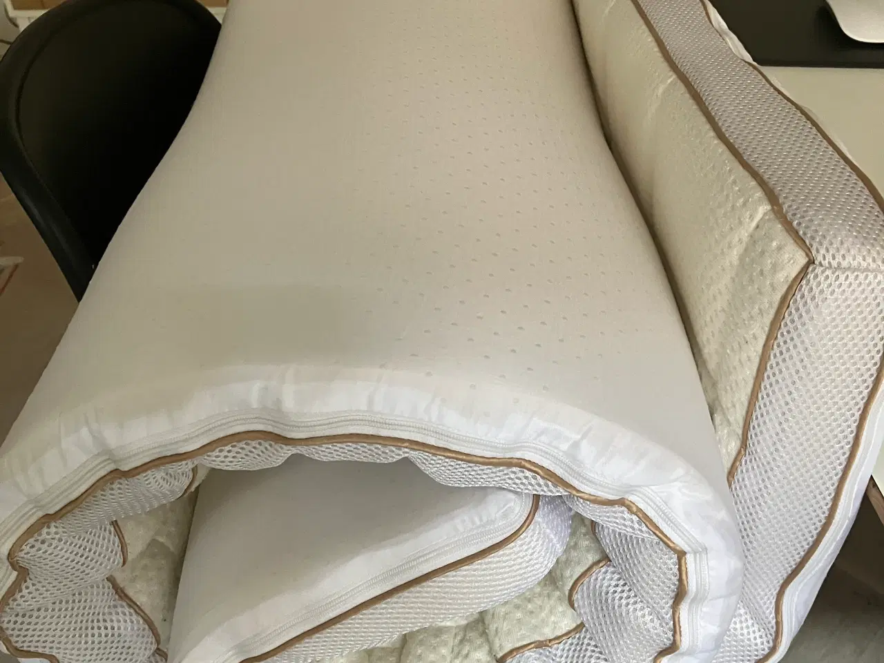 Billede 1 - Topmadras fra Borg Living