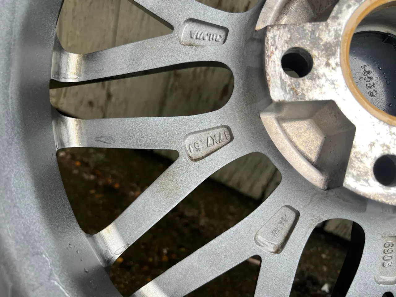 Billede 4 - Vinterdæk med fælge sælges 5x114.3 ø67.1