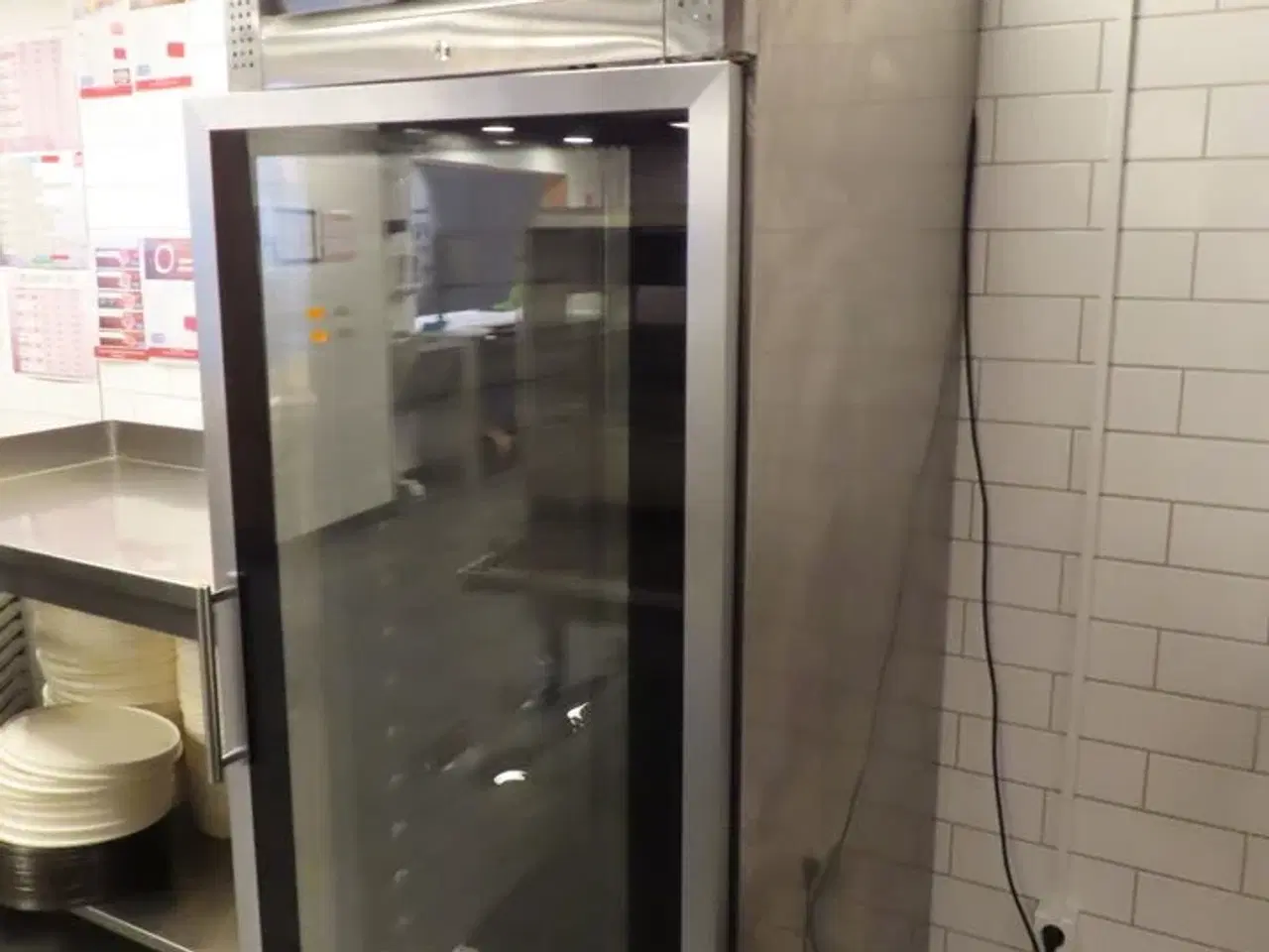 Billede 2 - Displaykøleskab TEFCOLD RK710G