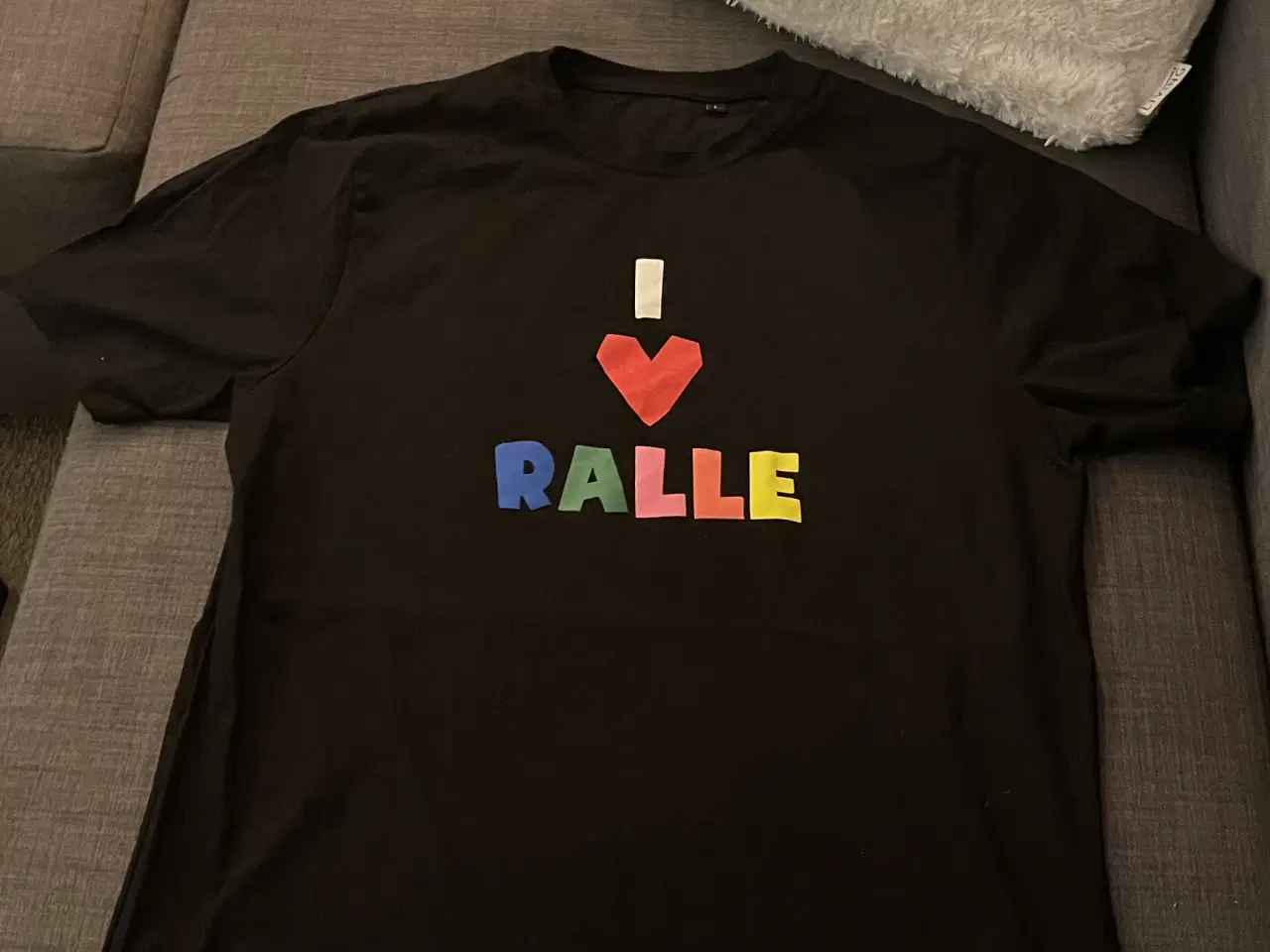 Billede 2 - I <3 Ralle black tee