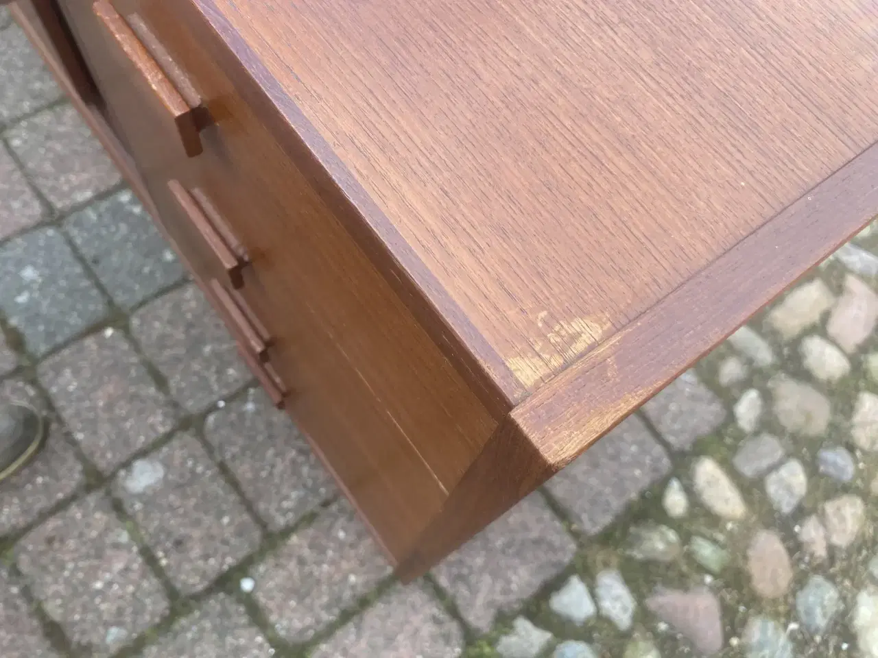 Billede 15 - Teak-træ Bord, Stole, Skænk/Skab