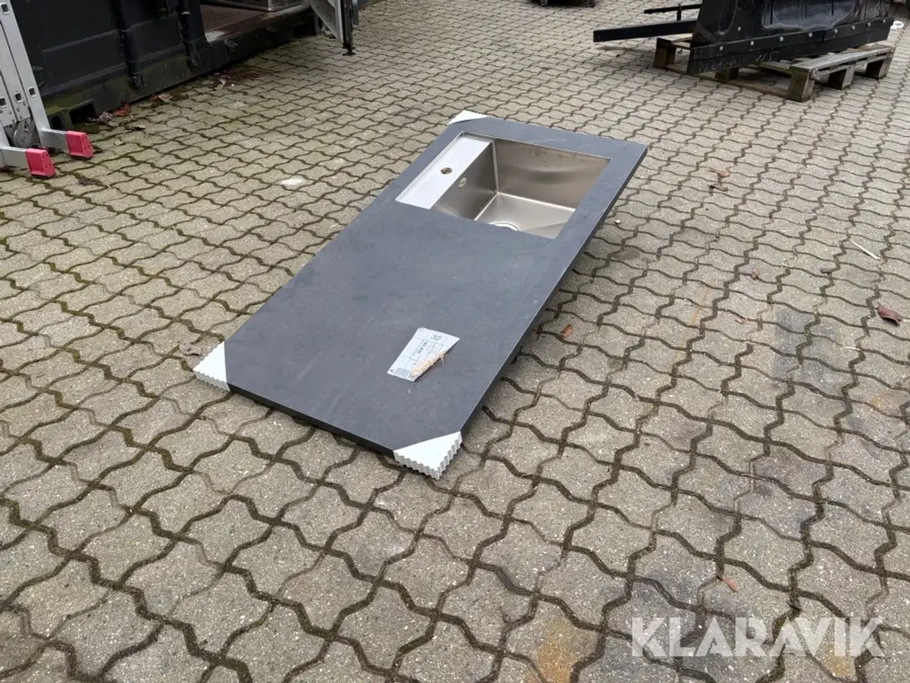 Billede 8 - Bordplade med nedsænket håndvask