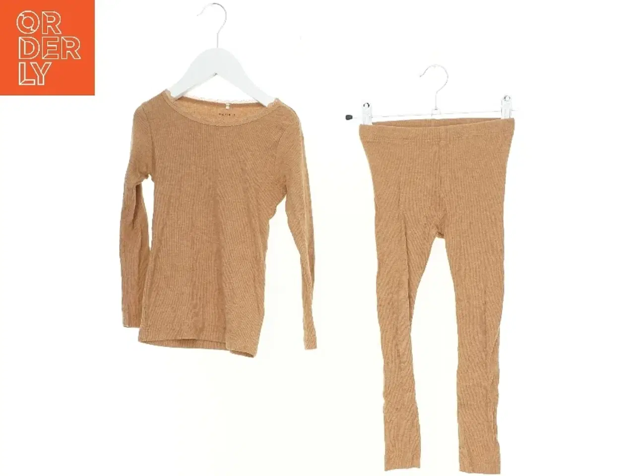 Billede 1 - Sæt (2 stk.) fra Name It (str. 104 cm)