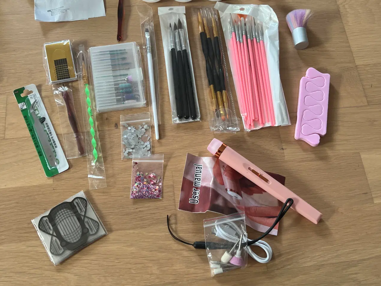 Billede 12 - Nyt og ubrugt negle kunst materiale