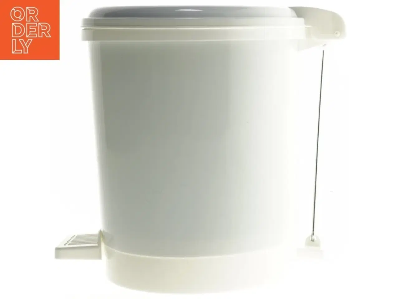 Billede 1 - Hvid affaldsspand med sort inderspand fra Jysk (str. 20x15 cm)