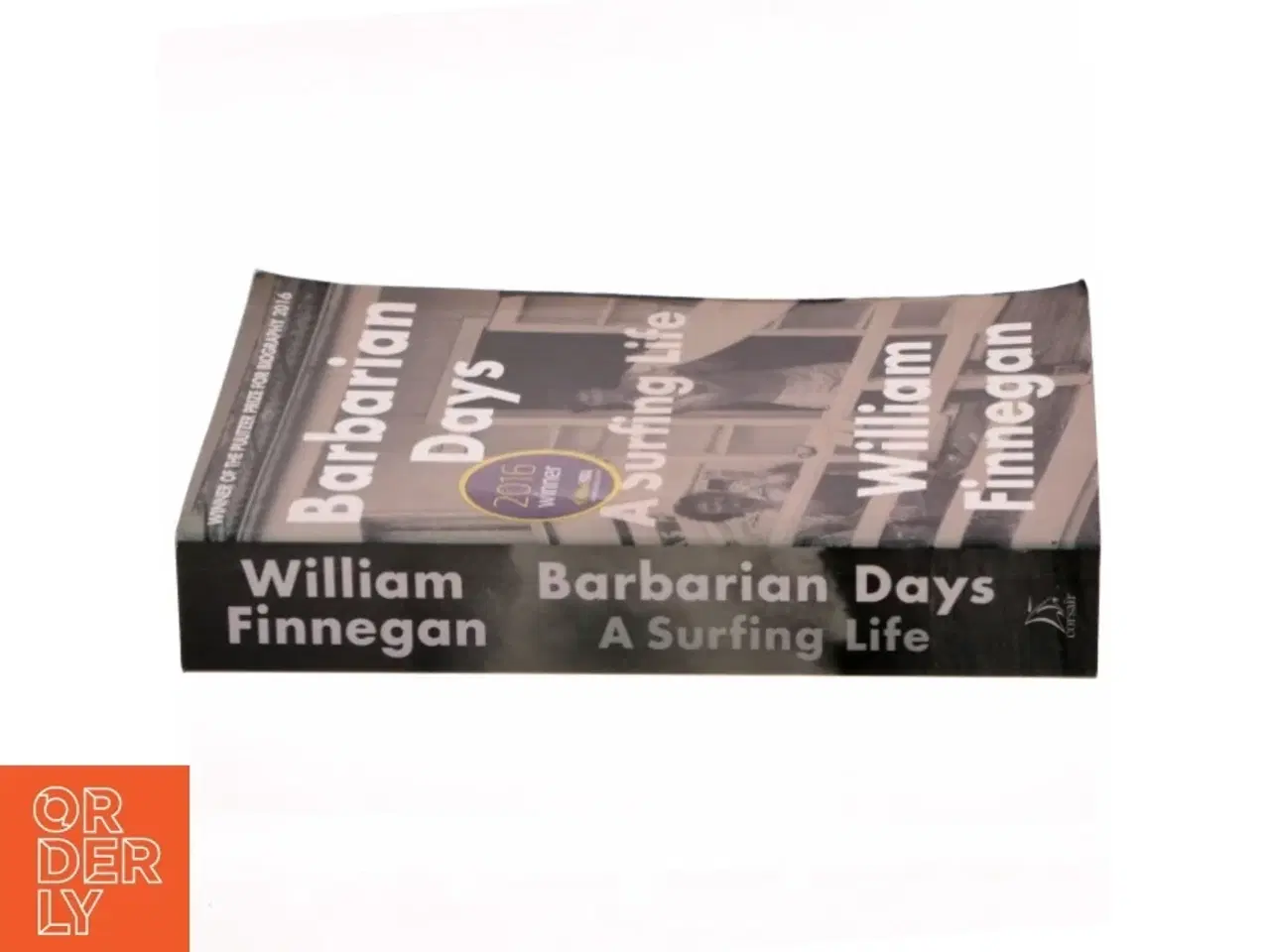 Billede 2 - Barbarian days : a surfing life af William Finnegan (Bog)