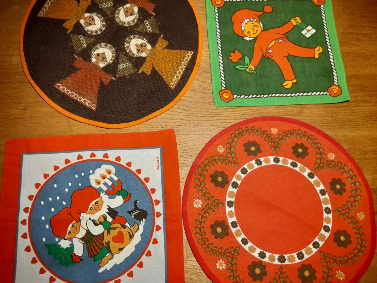 Billede 10 - Retro lille dug/ brødkurvsserviet.