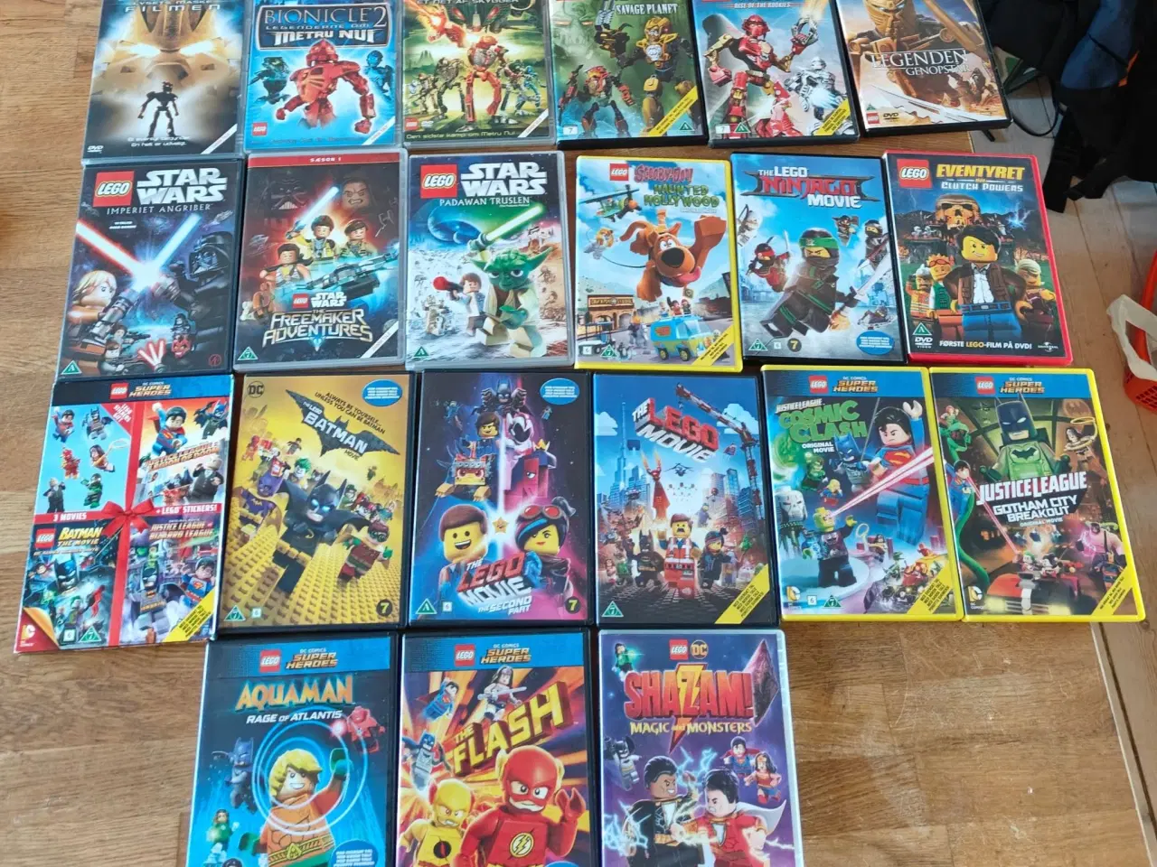 Billede 1 - Stor samling på 20 LEGO og Bionicle DVD'er