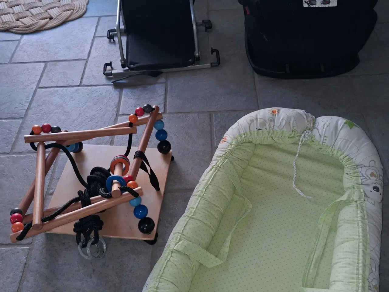 Billede 2 - Børne  tilhører  sælges  