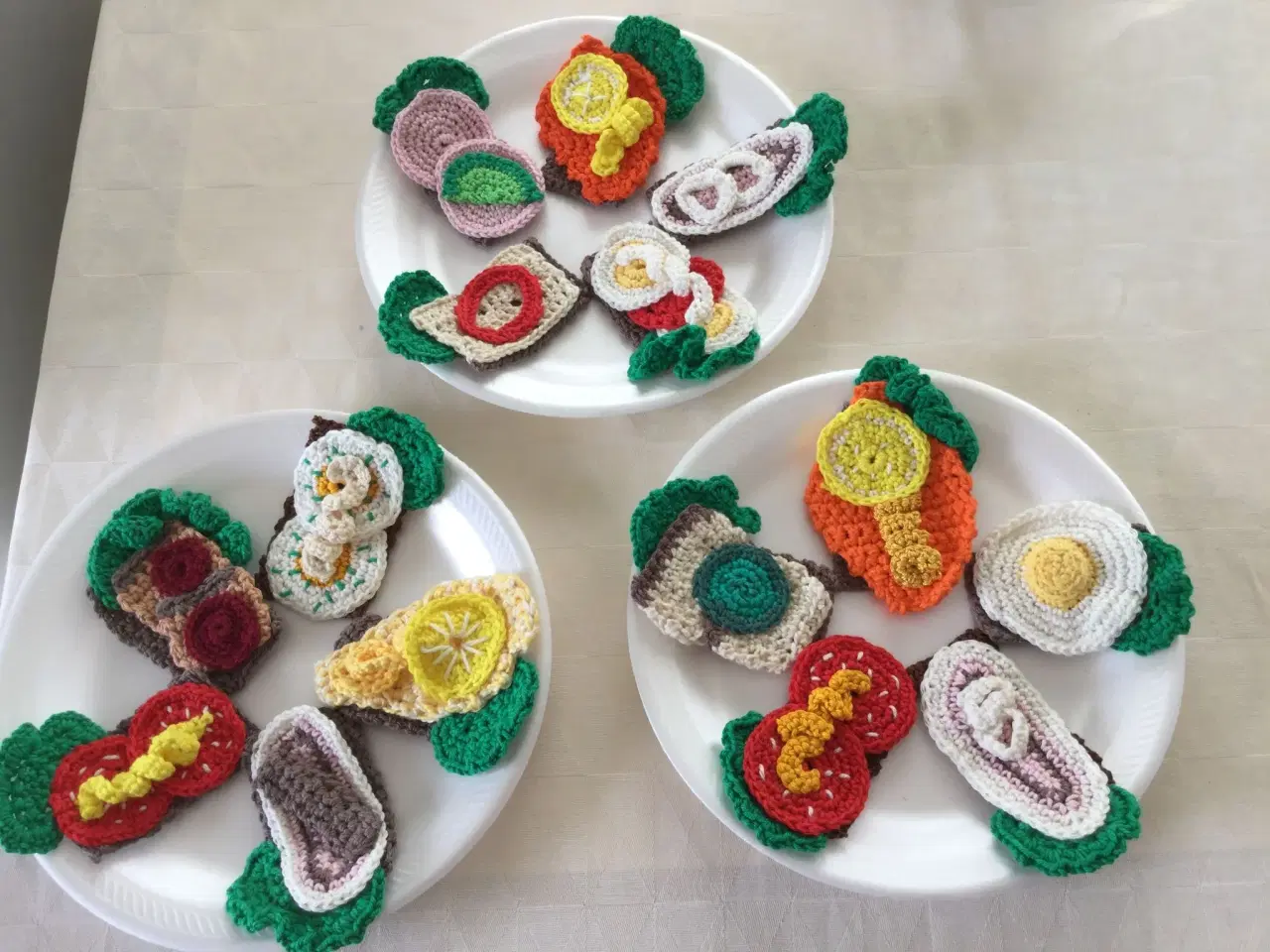 Billede 1 - Hæklet legemad .