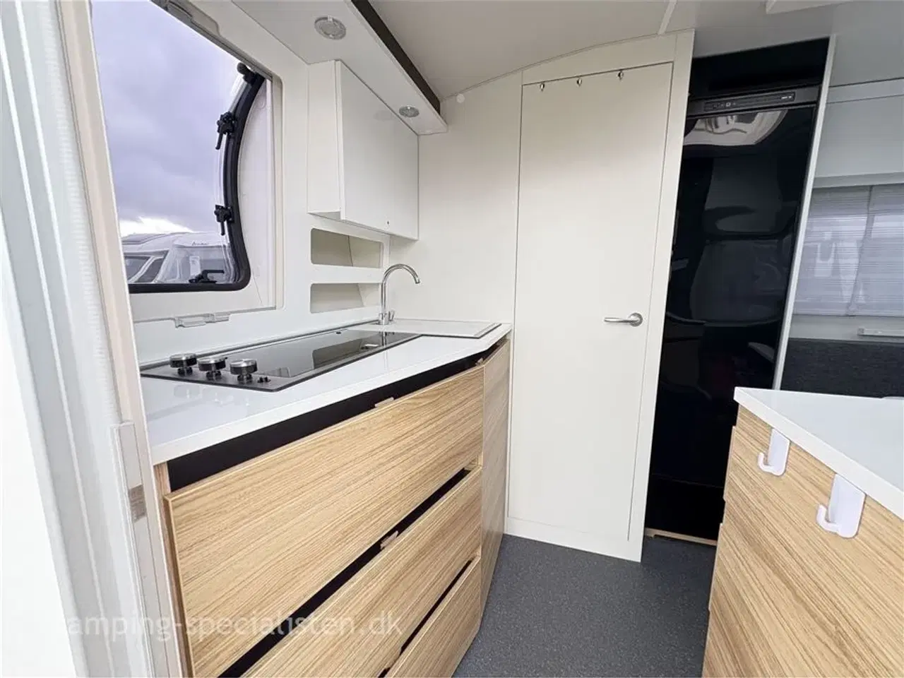 Billede 12 - 2019 - Adria Action 391 PH   Adria Action 391 PH 2019 - Se den nu hos Camping-Specialisten.dk