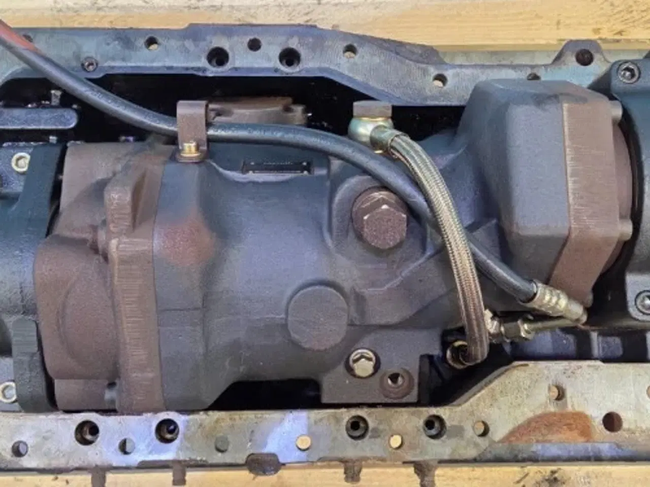 Billede 3 - New Holland T7.315 Hydrostatisk Pumpe 84536173