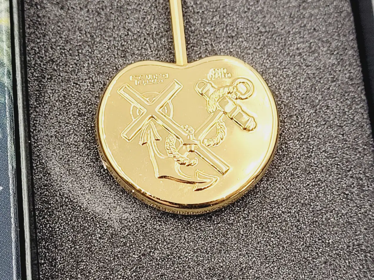 Billede 3 - ⭐️· Georg Jensen Julepynt - Tronarvingen 2005 