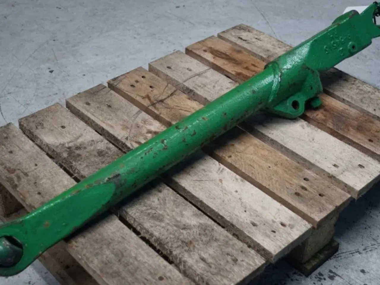 Billede 7 - John Deere 4040 R.H. Liftarm AR80666