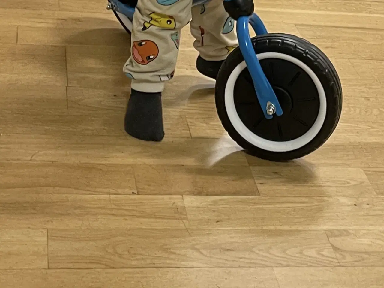 Billede 2 - Løbecykel fra 0-3 år