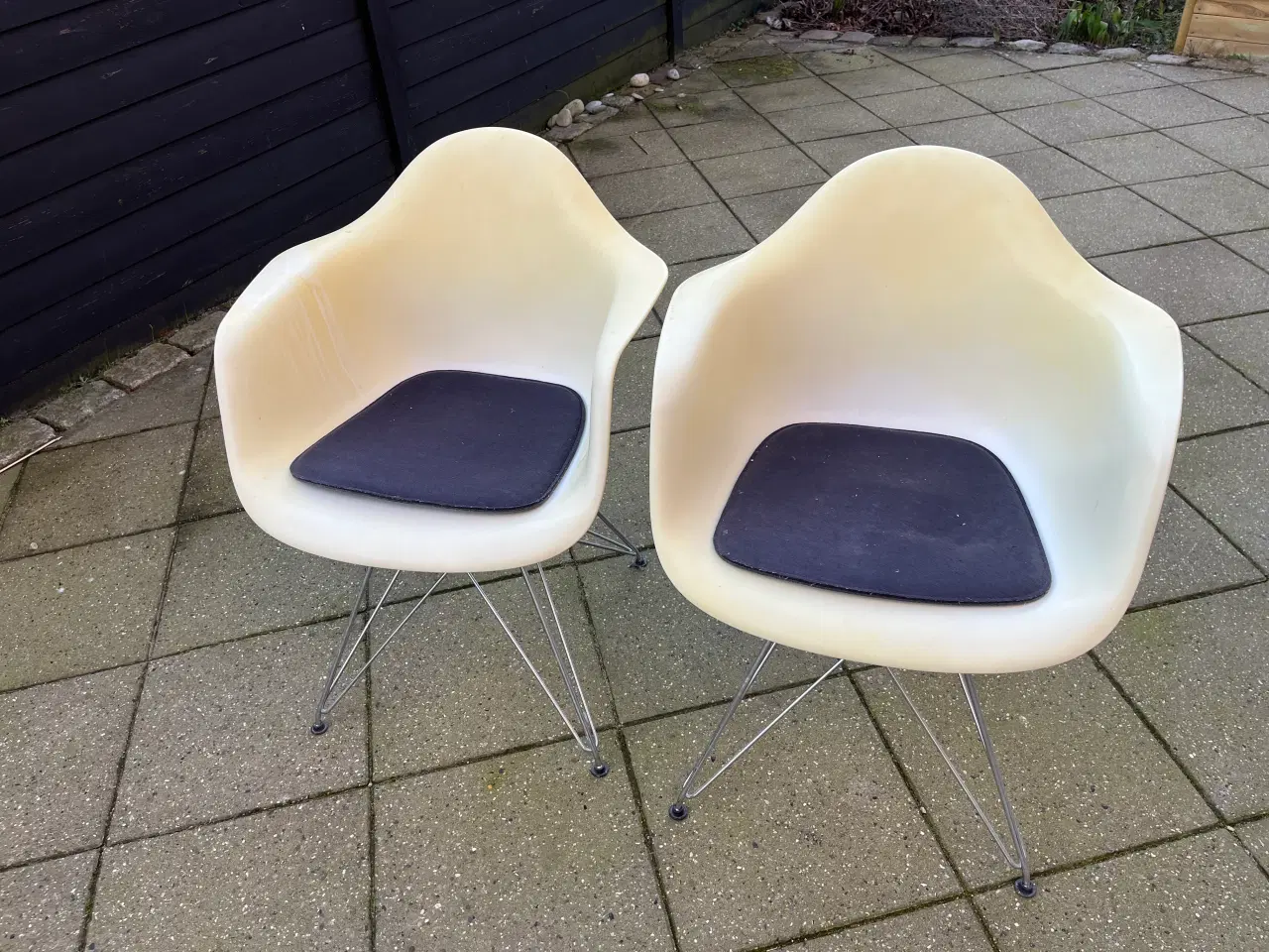 Billede 1 - Eames stole med hynder