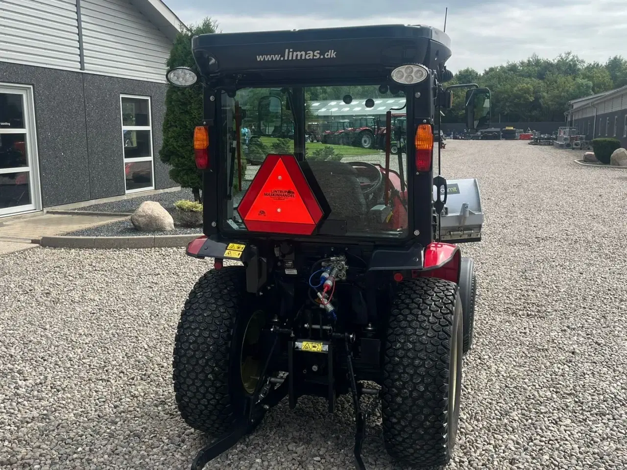 Billede 17 - Yanmar YT 235H 4WD Snow Edition med sneplov og spreder