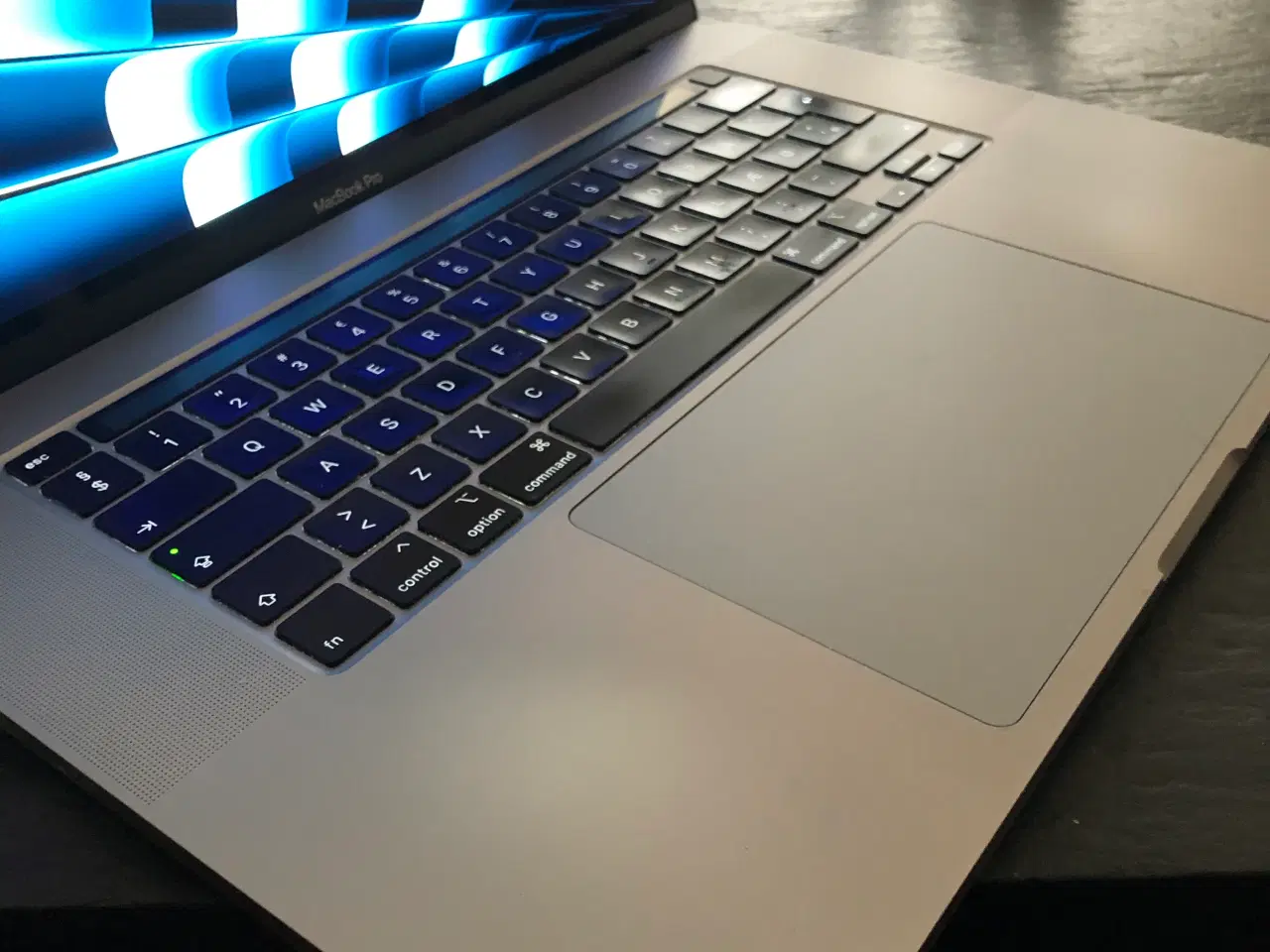 Billede 2 - MacBook Pro 16" (2019) – 32 GB RAM – Super stand