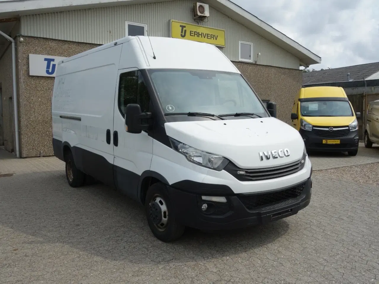 Billede 1 - Iveco Daily 3,0 35C18 12m³ Van AG8