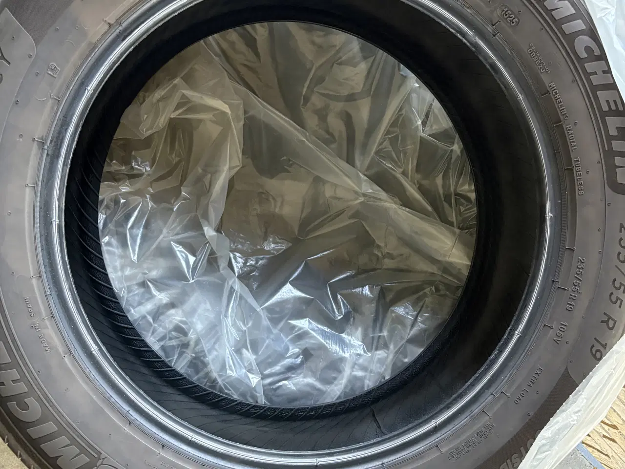 Billede 1 - Michelin Sommer Dæk 255/55R19