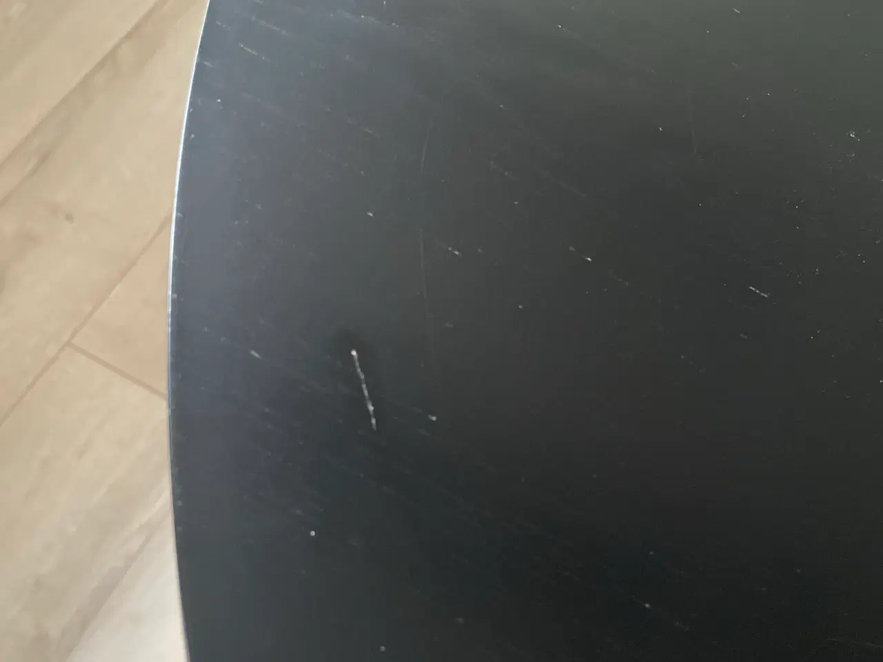 Billede 3 - Spisebord med tillægsplader