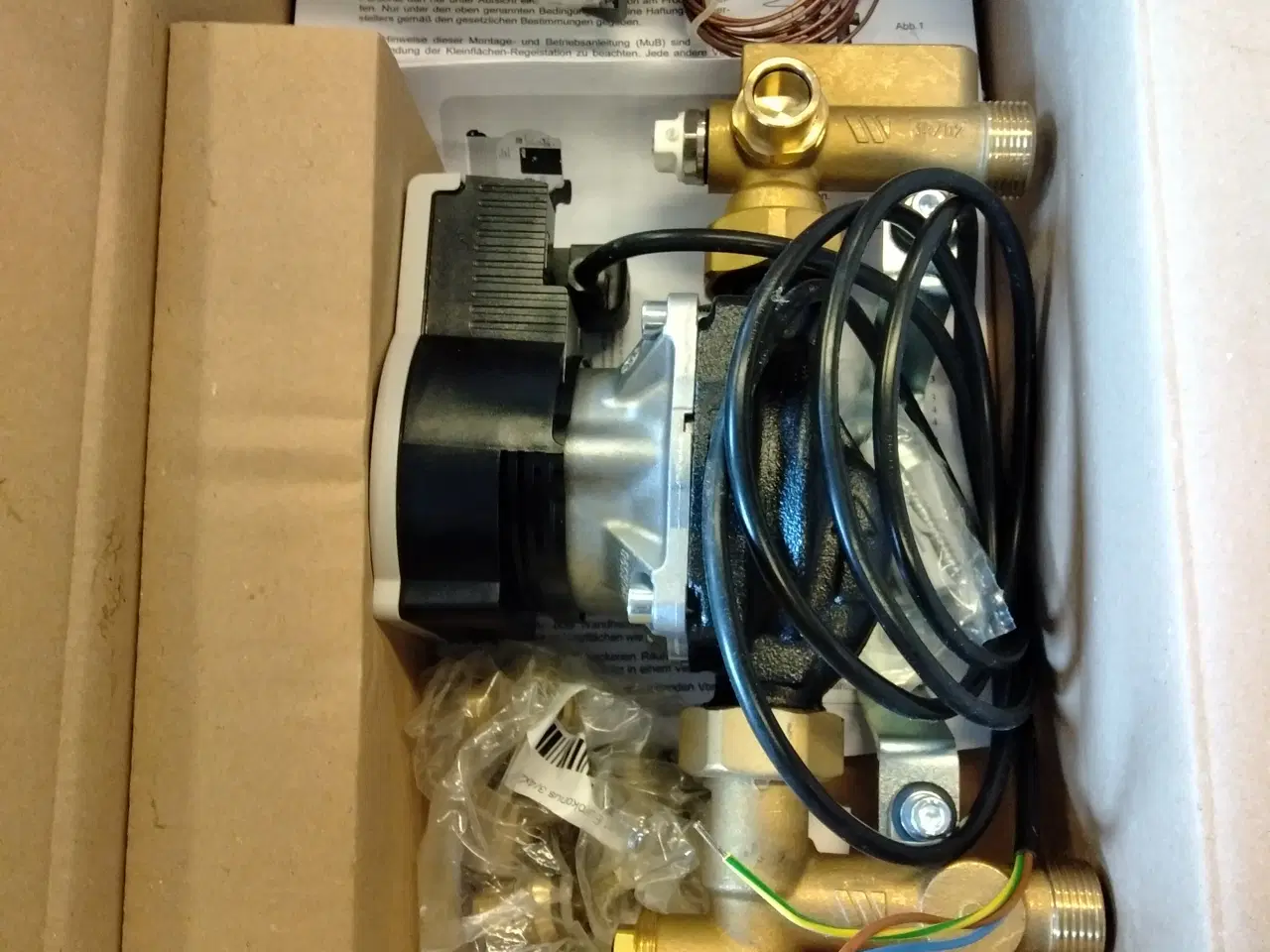 Billede 1 - Regulerings sløjfe til gulvvarme 