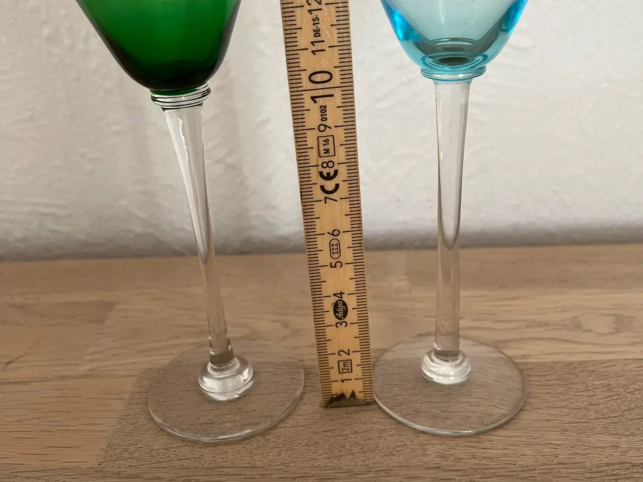 Billede 4 - Snapseglas i grønt og lyseblåt glas