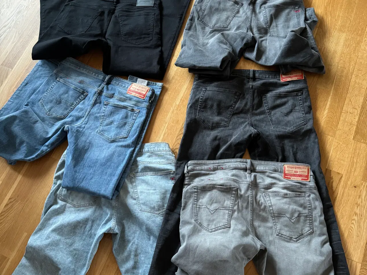 Billede 3 - Diesel jeans 6 par 🙌🙌 str 34 