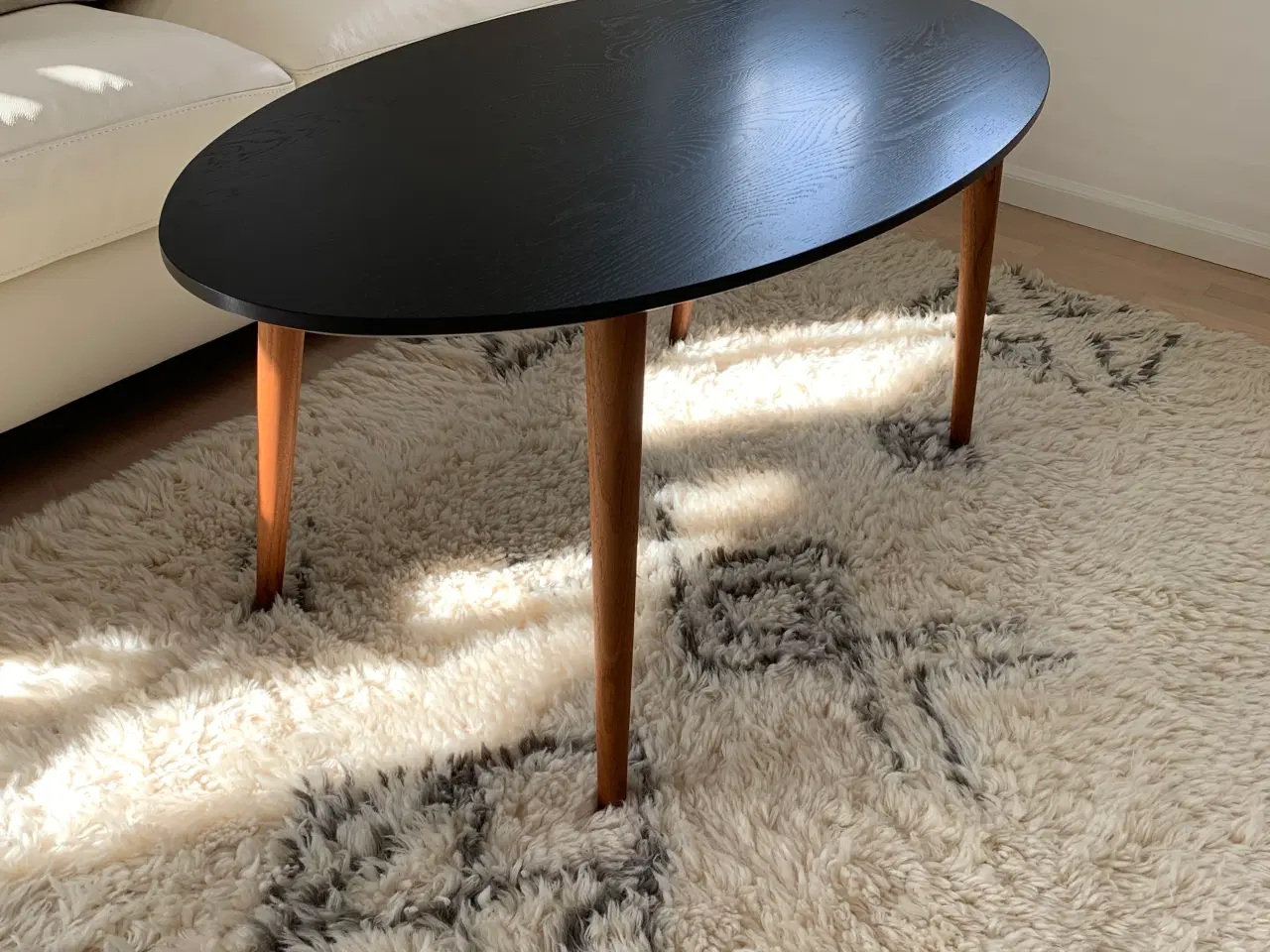 Billede 1 - Sofabord i massiv eg, sort bejdset