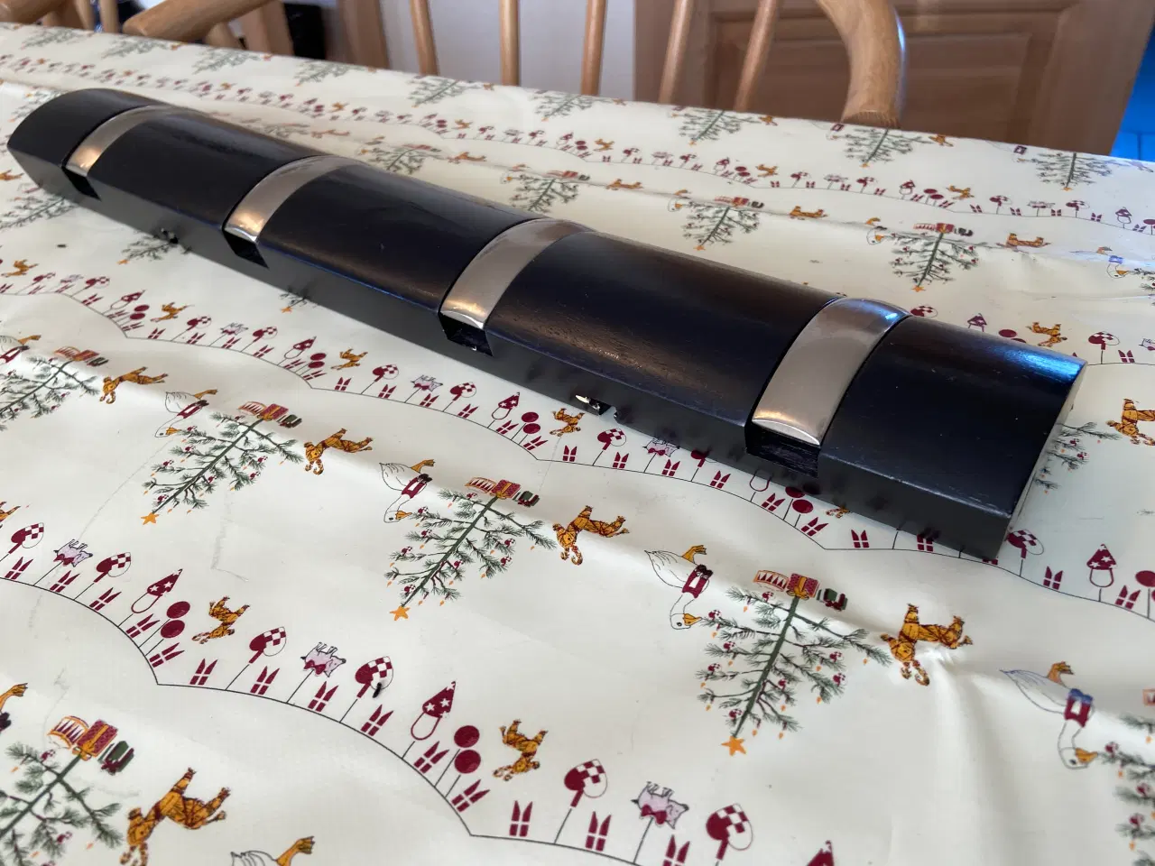 Billede 3 - Knagerække i sort med børstet stål