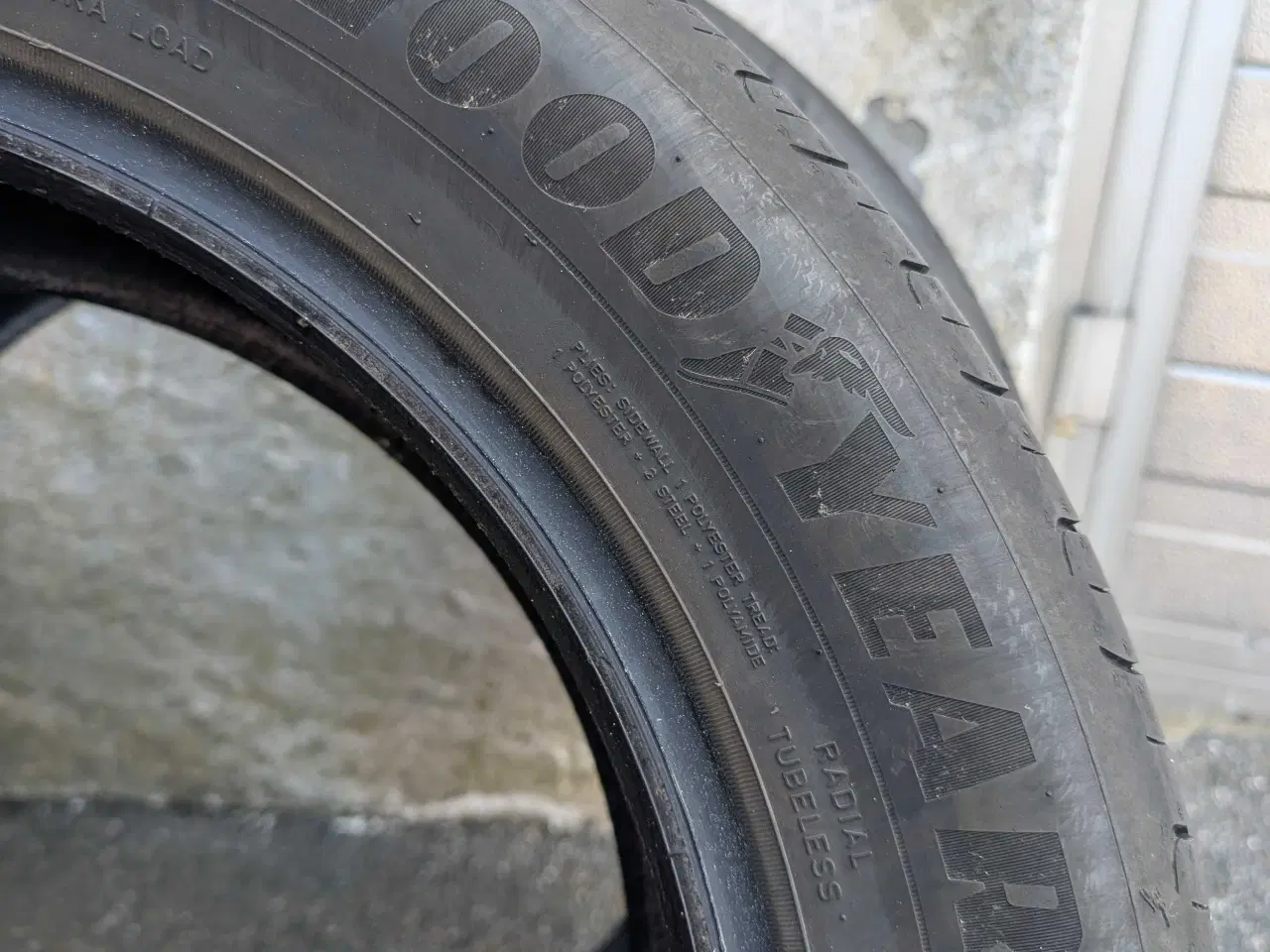 Billede 3 - Goodyear 215/55/17